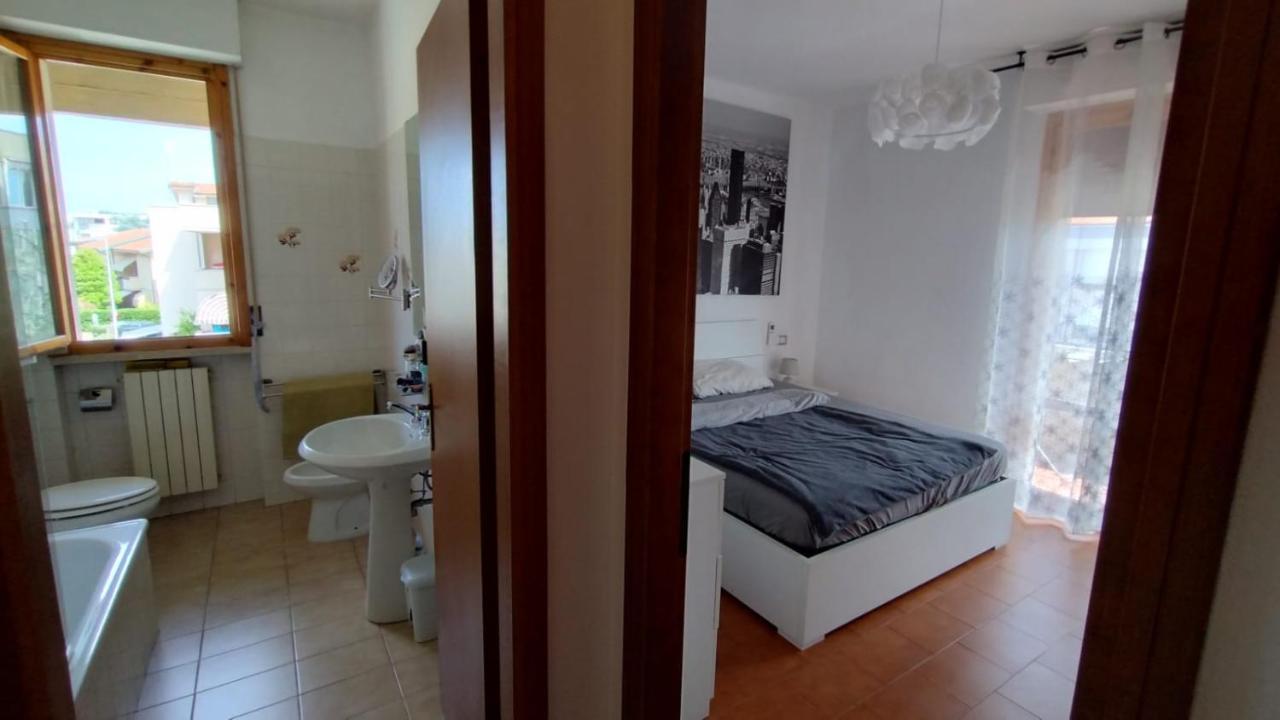 Apartamento La Casa Dei Viaggiatori - Viareggio - Posto Auto Gratuito Exterior foto